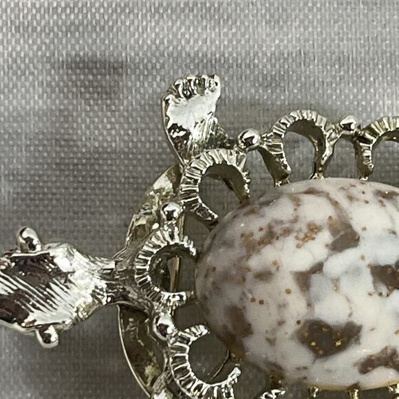 Vintage Gerrys Turtle Art Glass Cabochon Brooch Pin Marble Brown Gold 2.25" - Picture 4 of 16